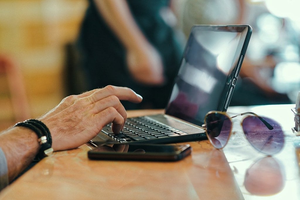 Adoptez des solutions efficaces pour suivre les heures de travail